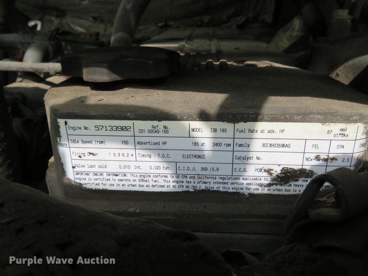 image for item DH1202 2004 Freightliner MT45  delivery truck