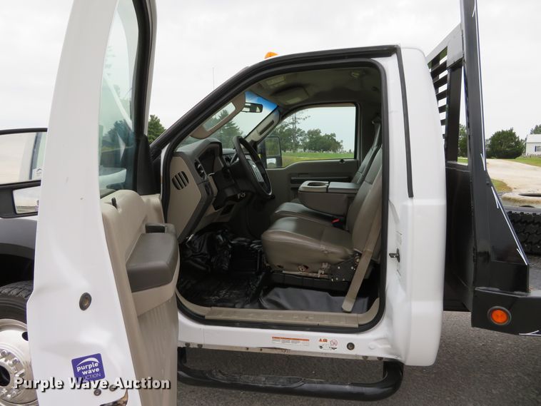 image for item DH1218 2008 Ford F550 Super Duty XL  flatbed truck