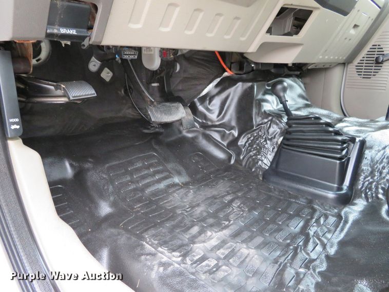 image for item DH1218 2008 Ford F550 Super Duty XL  flatbed truck