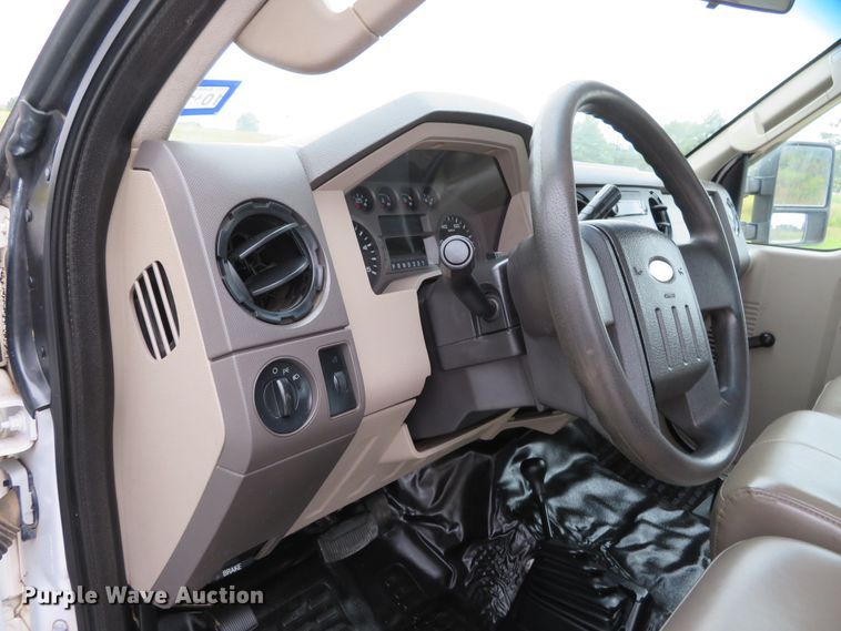 image for item DH1218 2008 Ford F550 Super Duty XL  flatbed truck