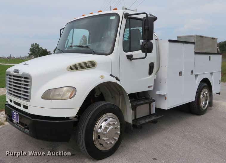 image for item DH1225 2010 Freightliner Business Class M2  utility truck