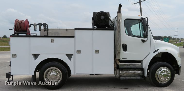 image for item DH1225 2010 Freightliner Business Class M2  utility truck