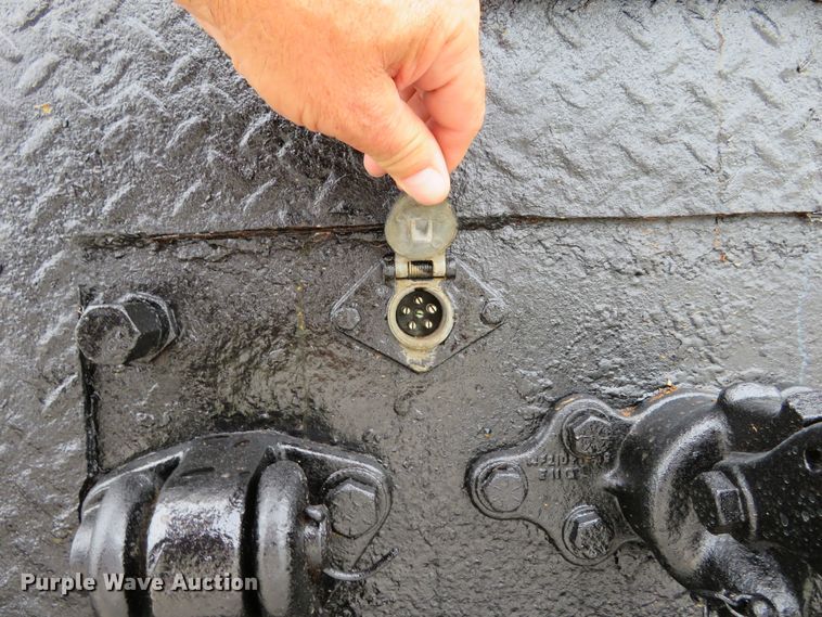 image for item DH1225 2010 Freightliner Business Class M2  utility truck