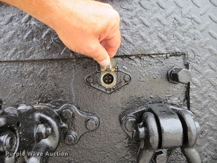 image for item DH1225 2010 Freightliner Business Class M2  utility truck