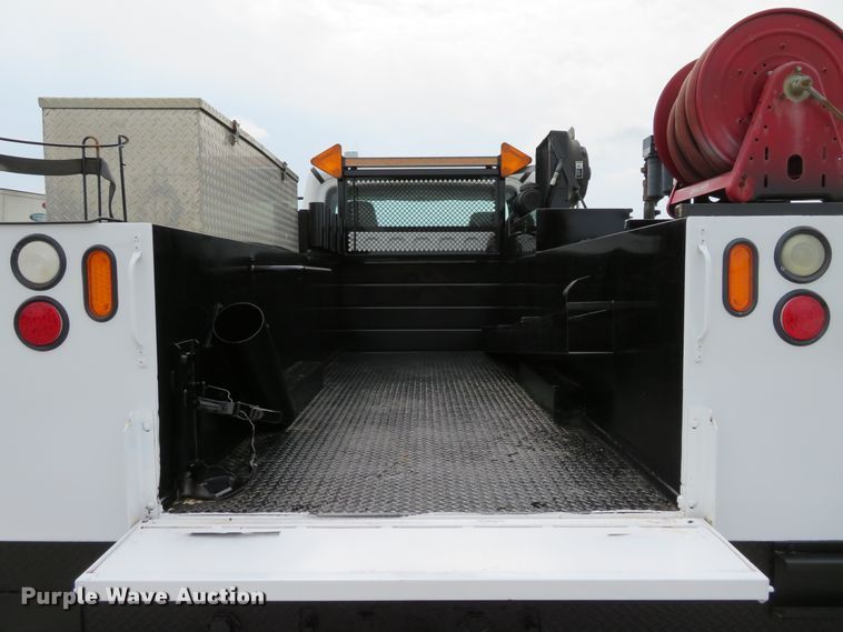 image for item DH1225 2010 Freightliner Business Class M2  utility truck