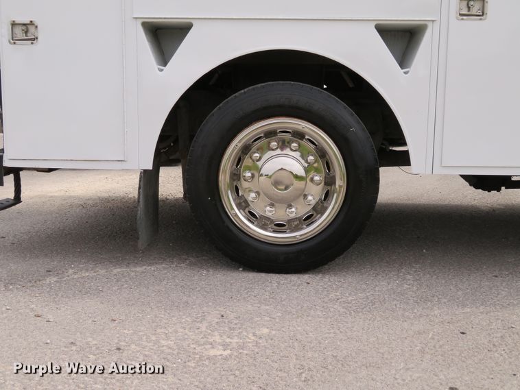 image for item DH1225 2010 Freightliner Business Class M2  utility truck