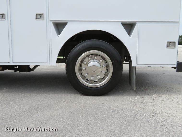 image for item DH1225 2010 Freightliner Business Class M2  utility truck