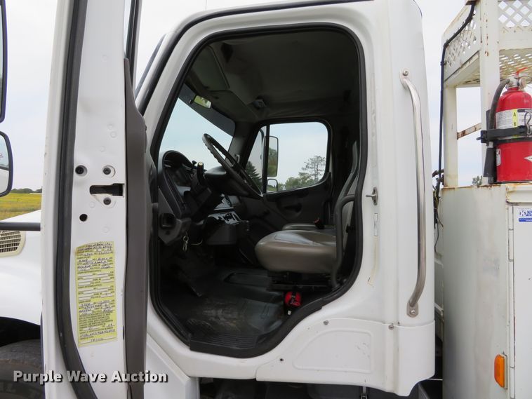image for item DH1227 2009 Freightliner M2  utility truck