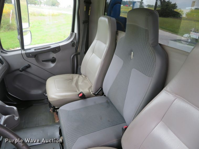 image for item DH1227 2009 Freightliner M2  utility truck