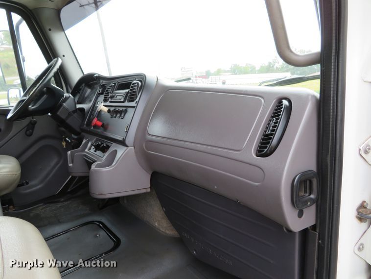 image for item DH1227 2009 Freightliner M2  utility truck