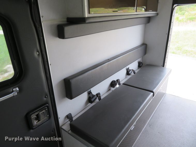 image for item DH1228 2002 Ford Econoline E450 Super Duty  ambulance