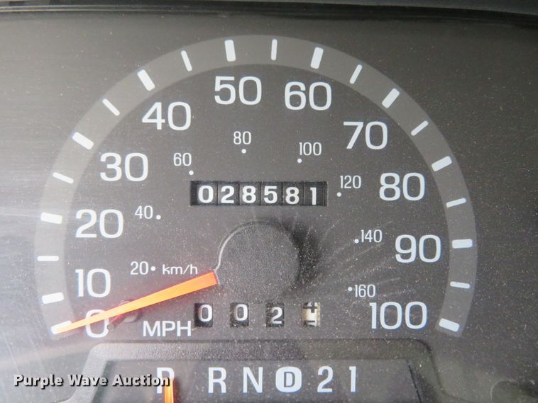 image for item DH1228 2002 Ford Econoline E450 Super Duty  ambulance