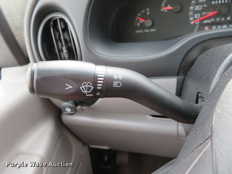 image for item DH1228 2002 Ford Econoline E450 Super Duty  ambulance