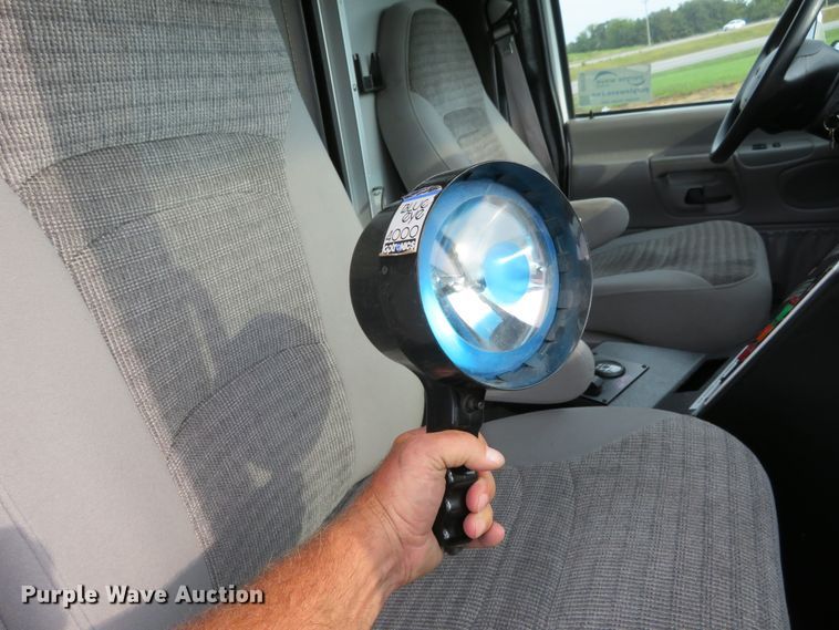 image for item DH1228 2002 Ford Econoline E450 Super Duty  ambulance