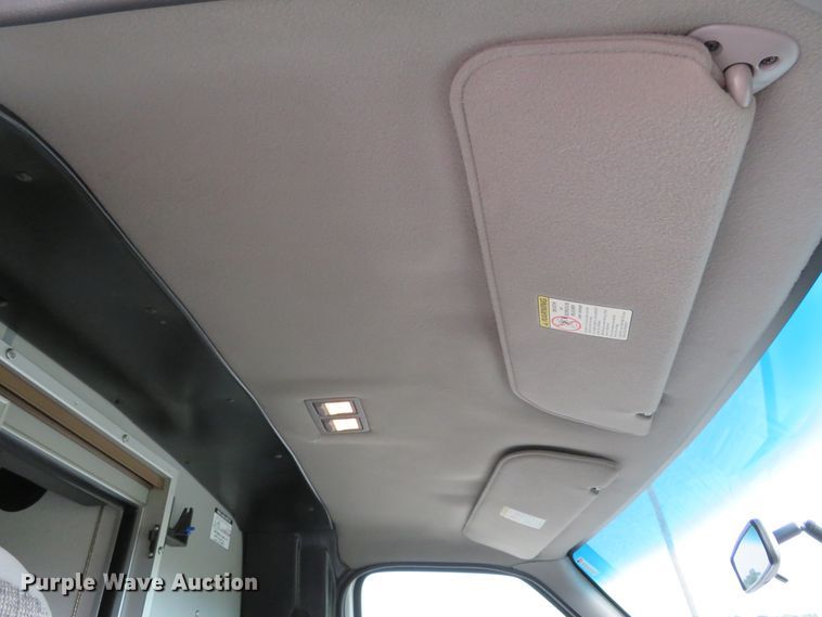 image for item DH1228 2002 Ford Econoline E450 Super Duty  ambulance