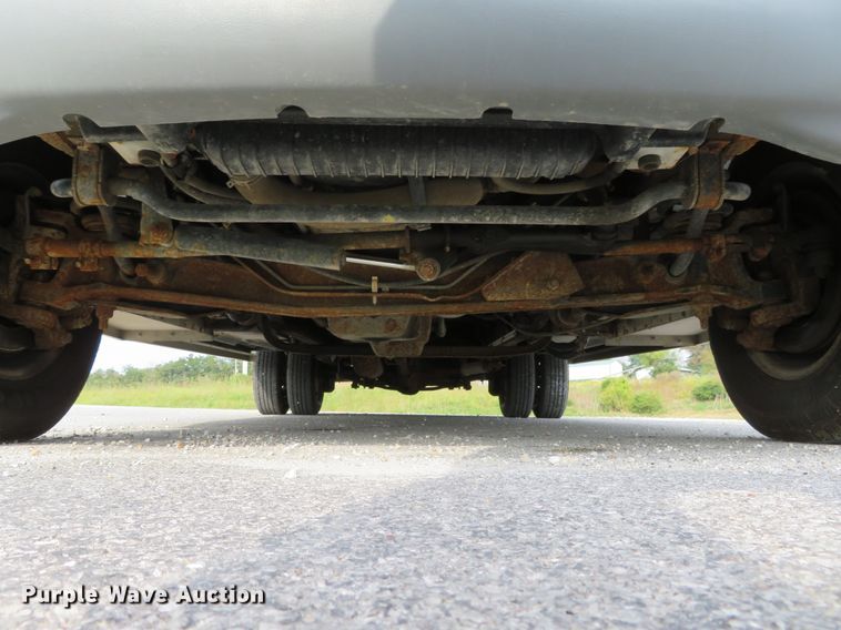 image for item DH1228 2002 Ford Econoline E450 Super Duty  ambulance