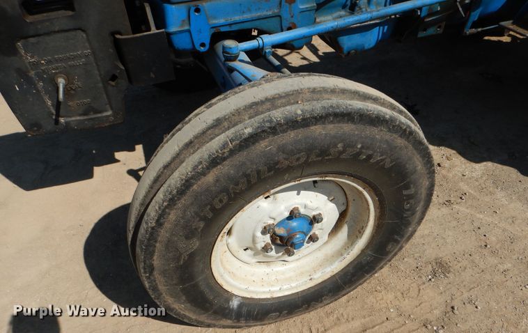 image for item DH7012 Ford 4000  tractor