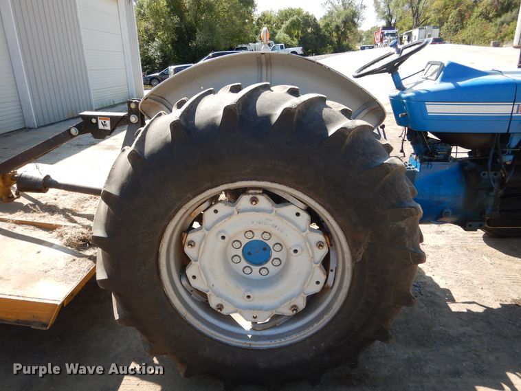 image for item DH7012 Ford 4000  tractor