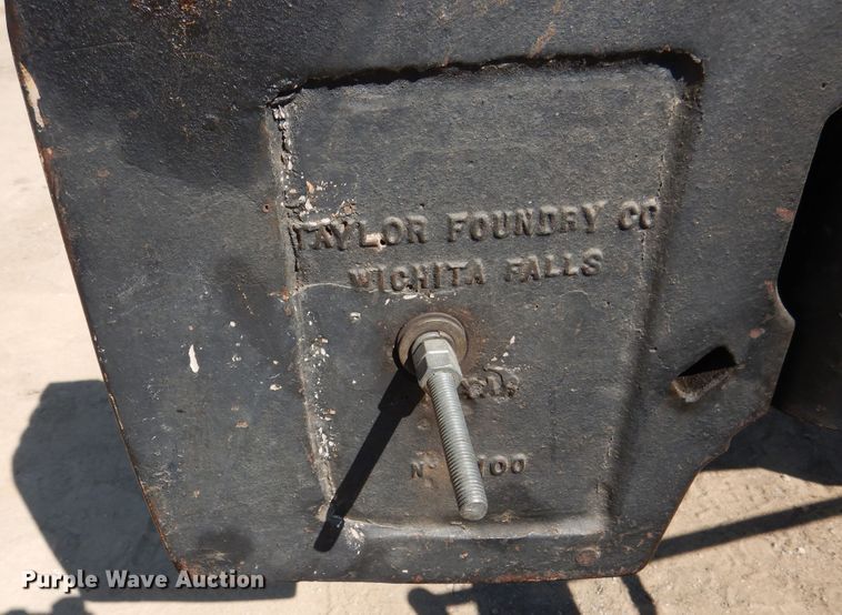 image for item DH7012 Ford 4000  tractor