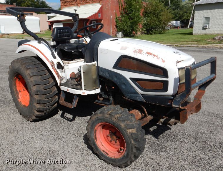 image for item DH7014 Bobcat CT230  tractor
