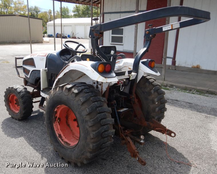 image for item DH7014 Bobcat CT230  tractor