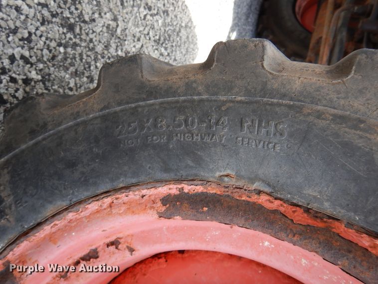 image for item DH7014 Bobcat CT230  tractor