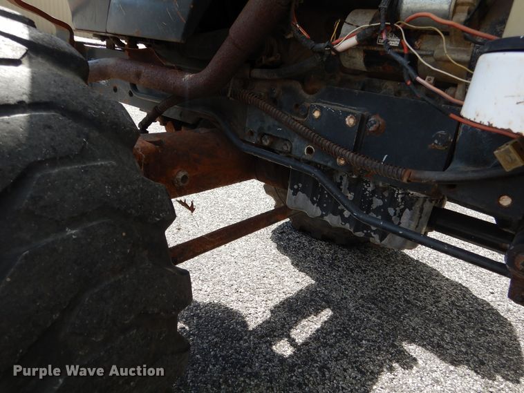 image for item DH7014 Bobcat CT230  tractor