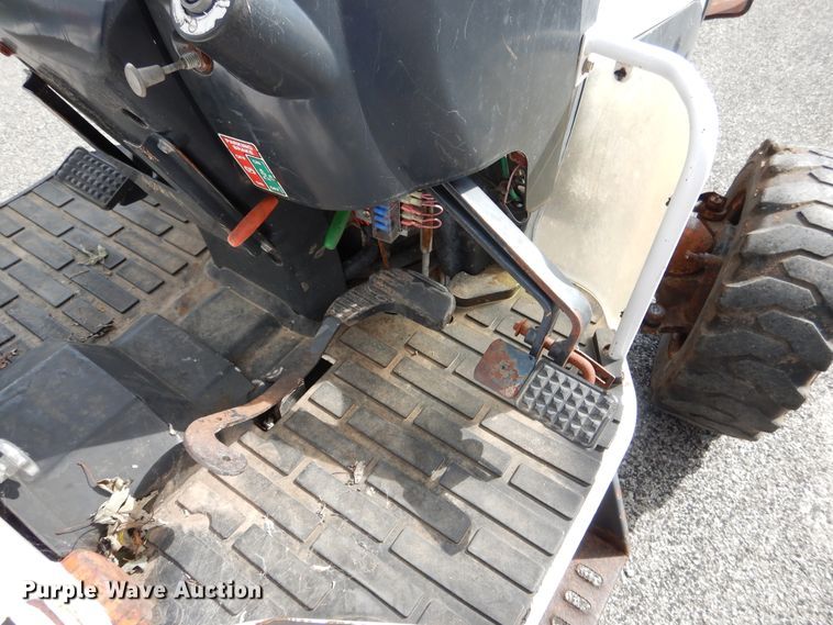 image for item DH7014 Bobcat CT230  tractor