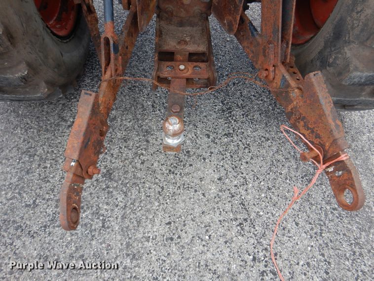 image for item DH7014 Bobcat CT230  tractor