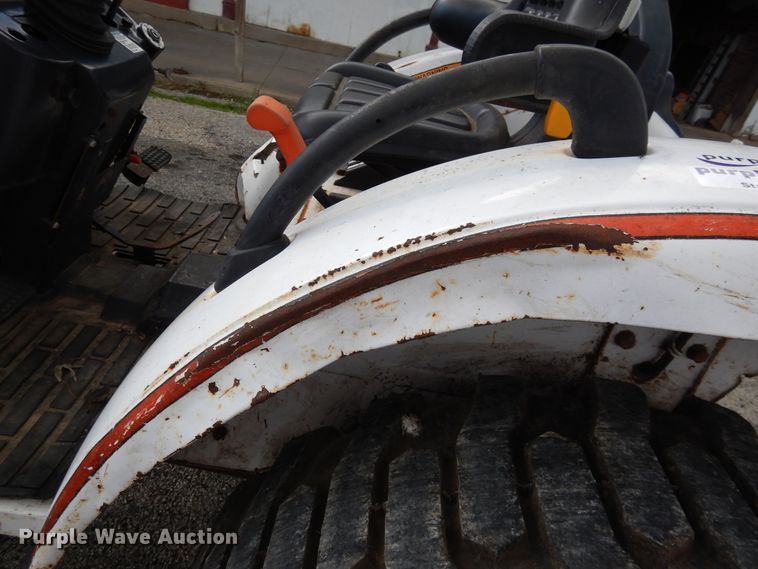 image for item DH7014 Bobcat CT230  tractor