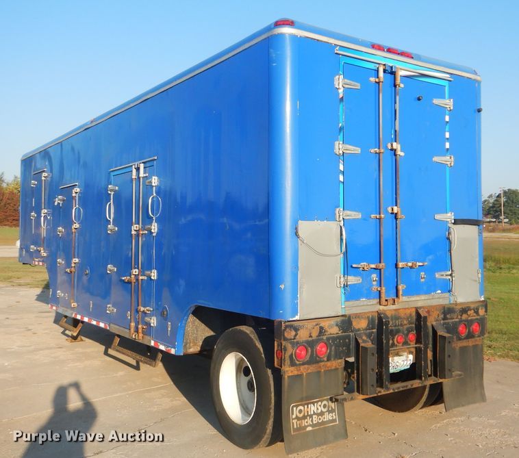 image for item DI0471 2005 Clark refrigerated van trailer