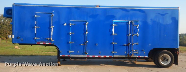 image for item DI0471 2005 Clark refrigerated van trailer