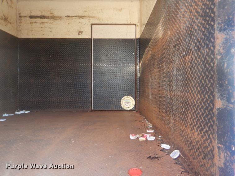 image for item DI0471 2005 Clark refrigerated van trailer