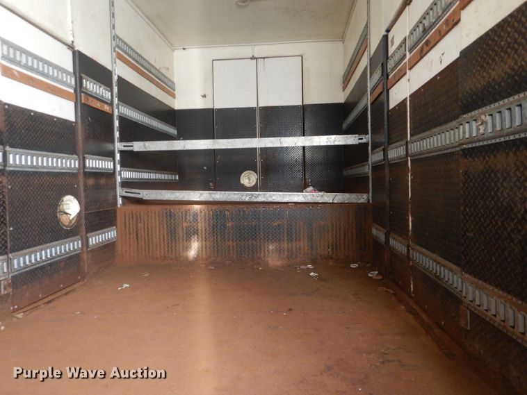 image for item DI0471 2005 Clark refrigerated van trailer