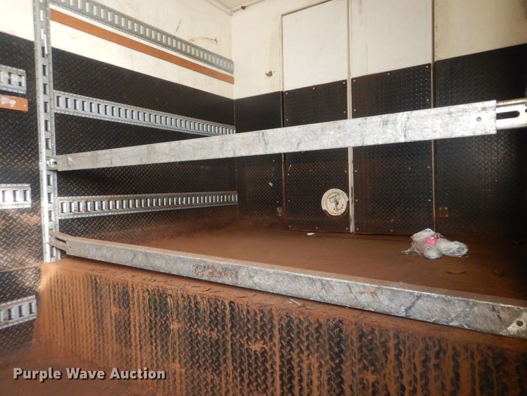 image for item DI0471 2005 Clark refrigerated van trailer