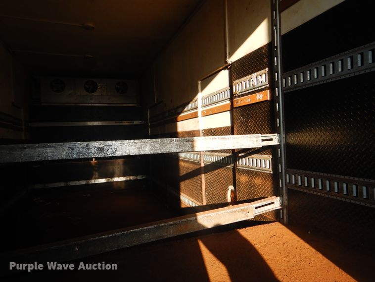 image for item DI0471 2005 Clark refrigerated van trailer