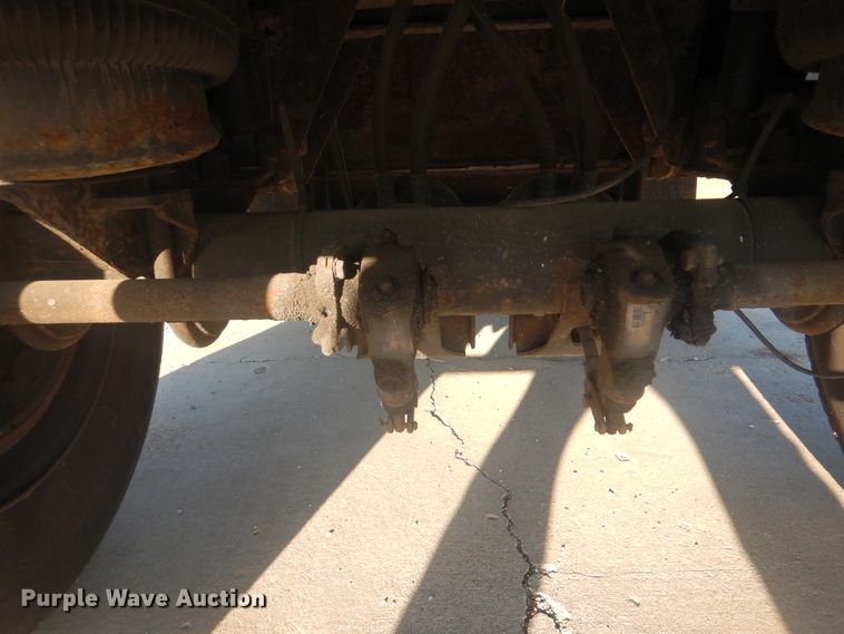 image for item DI0471 2005 Clark refrigerated van trailer