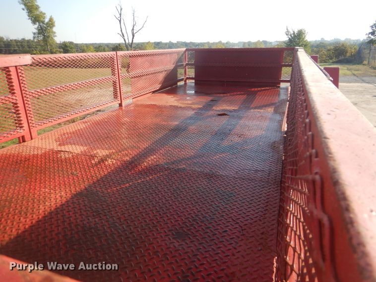 image for item DI0472 1970 Homette Homes MX utility trailer