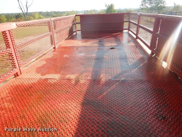 image for item DI0472 1970 Homette Homes MX utility trailer