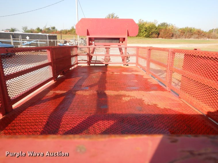 image for item DI0472 1970 Homette Homes MX utility trailer