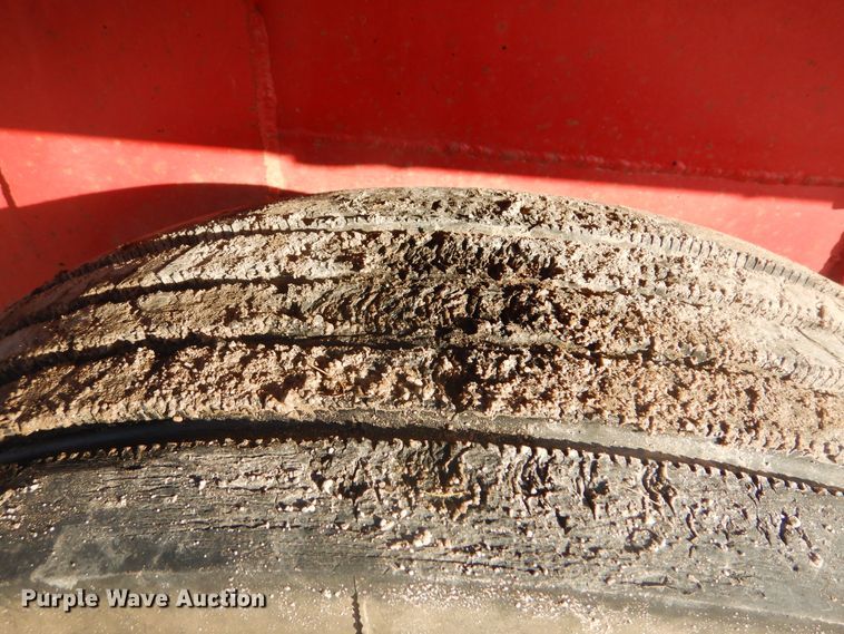 image for item DI0472 1970 Homette Homes MX utility trailer