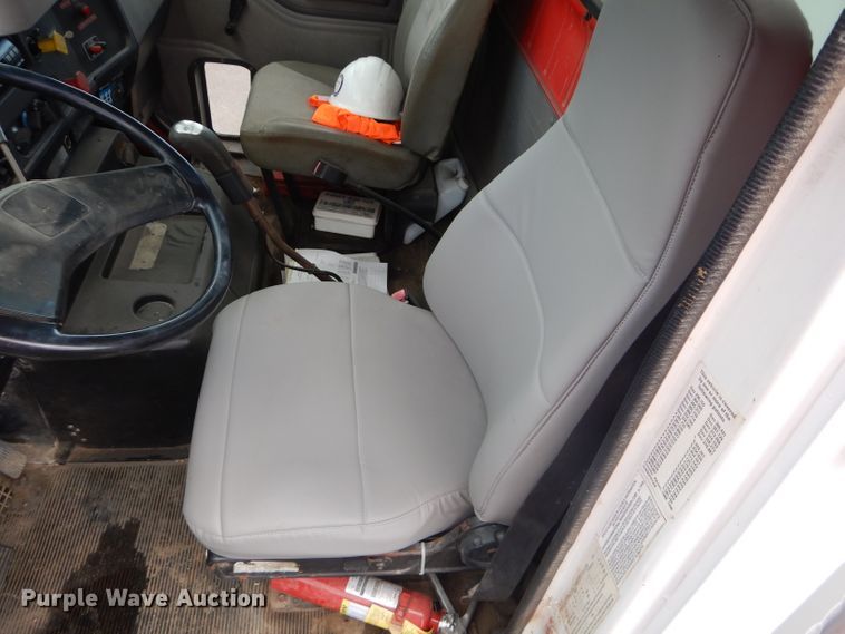 image for item DI8307 1998 International 8100  sewer jetter truck