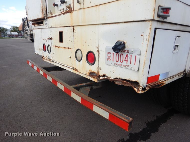 image for item DI8307 1998 International 8100  sewer jetter truck