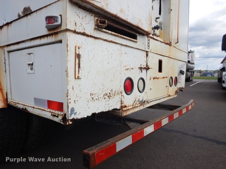 image for item DI8307 1998 International 8100  sewer jetter truck