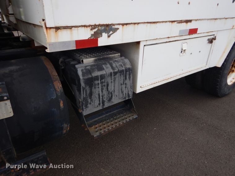 image for item DI8307 1998 International 8100  sewer jetter truck