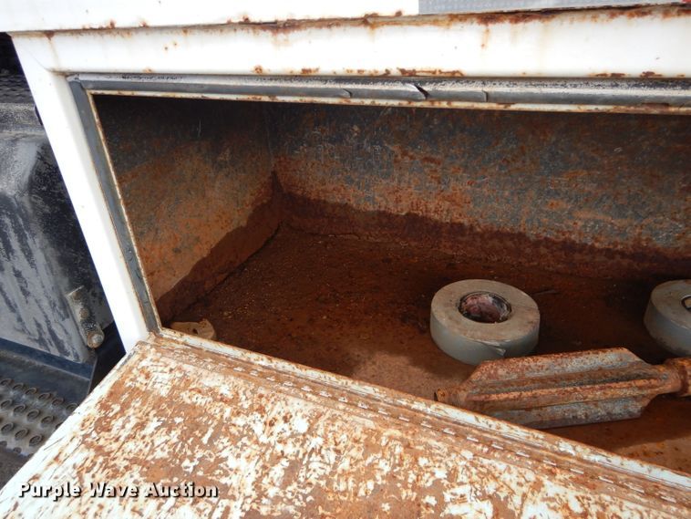 image for item DI8307 1998 International 8100  sewer jetter truck