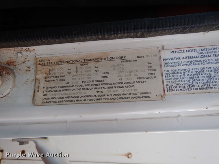 image for item DI8307 1998 International 8100  sewer jetter truck