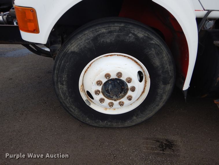 image for item DI8307 1998 International 8100  sewer jetter truck