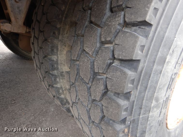 image for item DI8307 1998 International 8100  sewer jetter truck