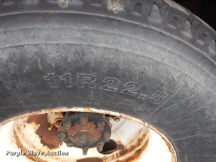 image for item DI8307 1998 International 8100  sewer jetter truck